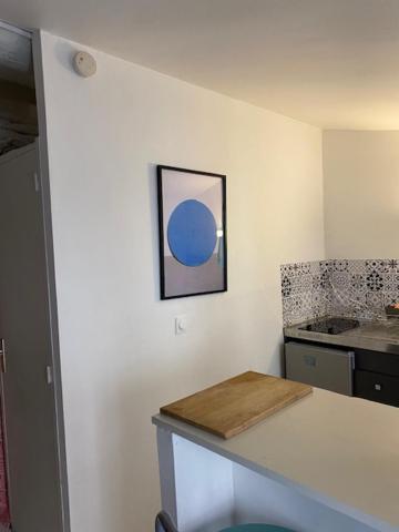 Le Studio De L'Artiste. Arles Luaran gambar